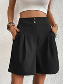 Pocketed Half Elastic Waist Shorts