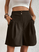 Pocketed Half Elastic Waist Shorts
