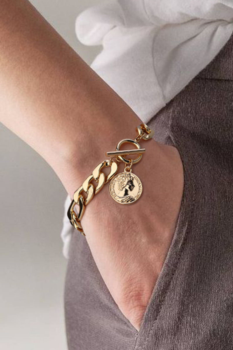 Chunky Chain Toggle Clasp Bracelet