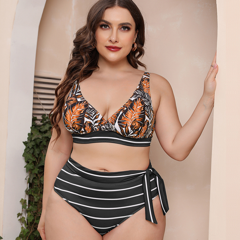 Large Size Women's Sexy Print Split Swimwear