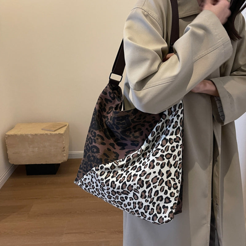 Leopard Contrast Adjustable Strap Shoulder Bag