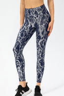 Snakeskin Elastic Waistband Yoga Leggings
