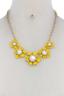 Floral Pearl Bead Necklace