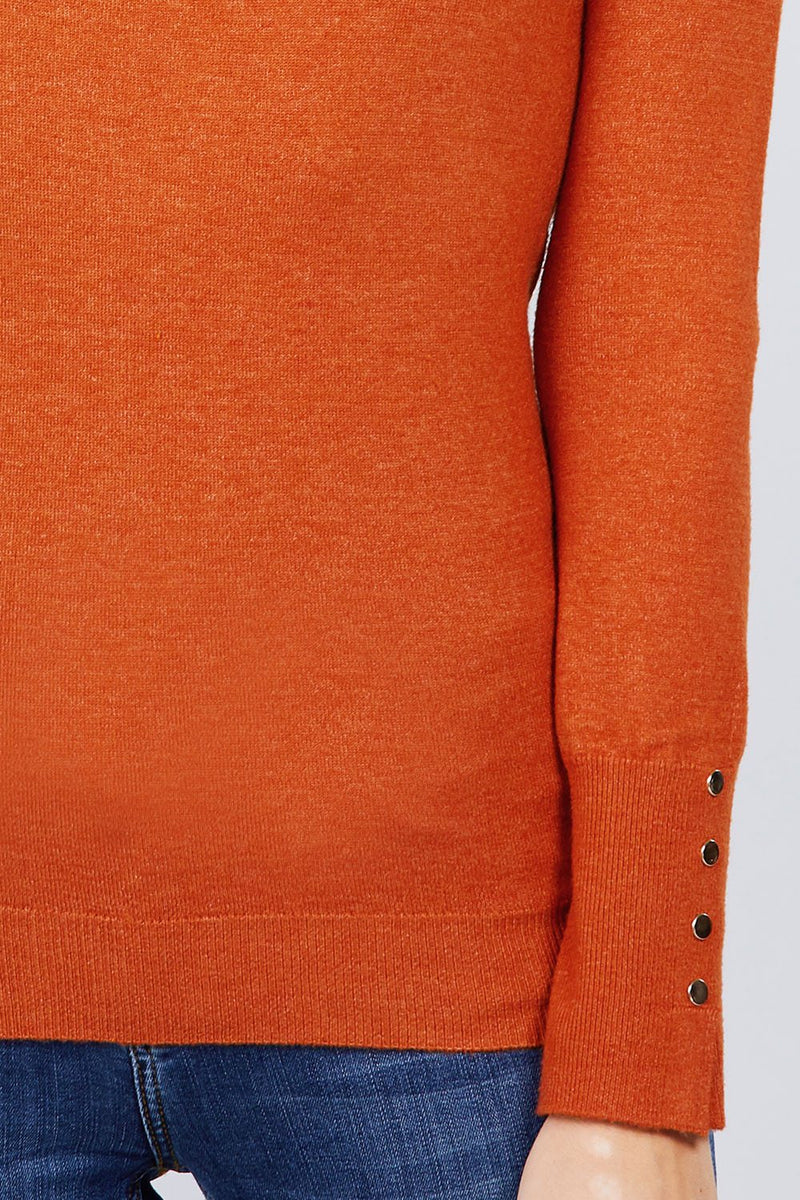 Crew Neck Sweater W/rivet Button