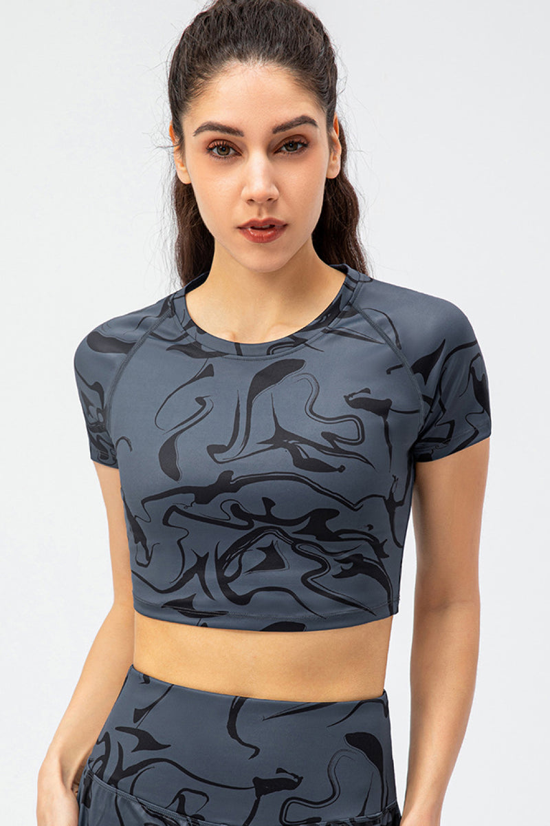 Cropped Raglan Sleeve Yoga Top